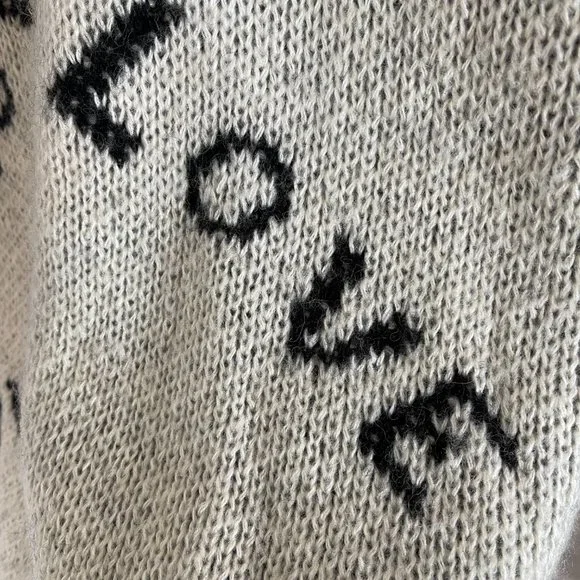 LOVE Sweater - Picture 3 of 3